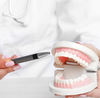 Como funciona a prótese dentária fixa